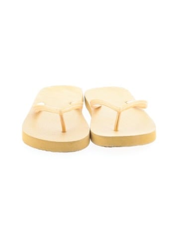 Unbranded Flip Flops (view 2)
