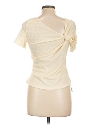 Emery Rose Short Sleeve Top (view 2)