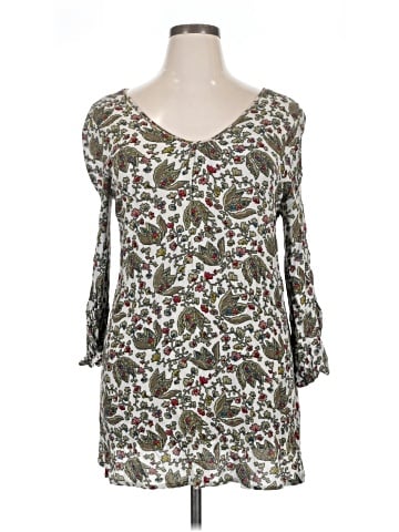 Velzera 3/4 Sleeve Blouse (view 1)