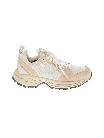 VEJA Sneakers (view 1)