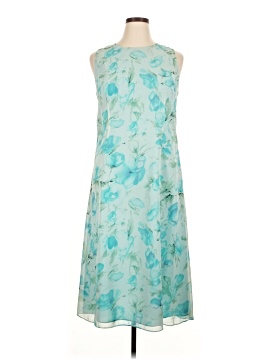 Draper's & Damon's Petite Dresses On Sale Up To 90% Off Retail | ThredUp