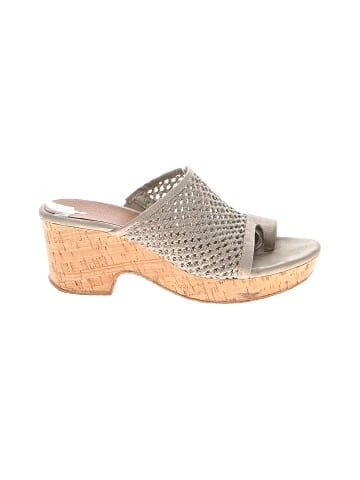 Baretraps Sandals (view 1)