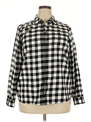Croft & Barrow Long Sleeve Button-Down Shirt (view 1)