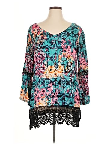 La Vanya 3/4 Sleeve Blouse (view 1)