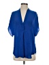 Vince. 100% Silk Blue Short Sleeve Silk Top Size XS - photo 1