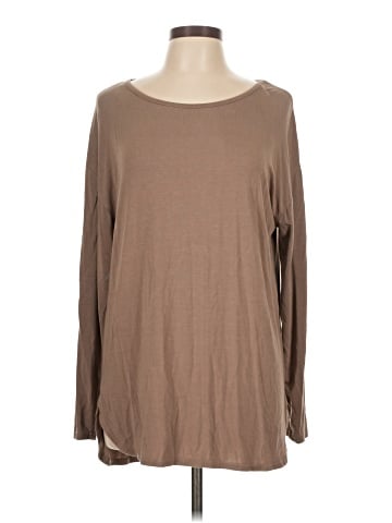 Lisa International Long Sleeve T-Shirt (view 1)