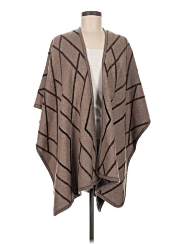 Do Everything in Love Poncho (view 1)