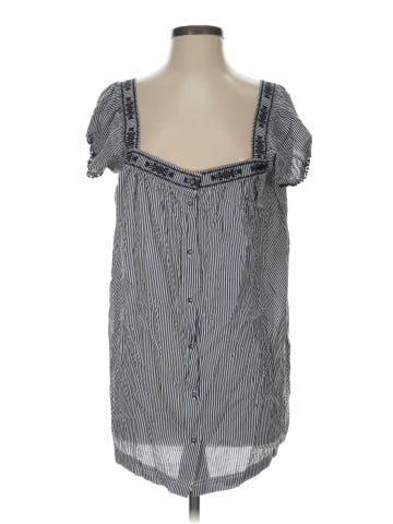 Weekend Suzanne Betro Sleeveless Blouse (view 1)