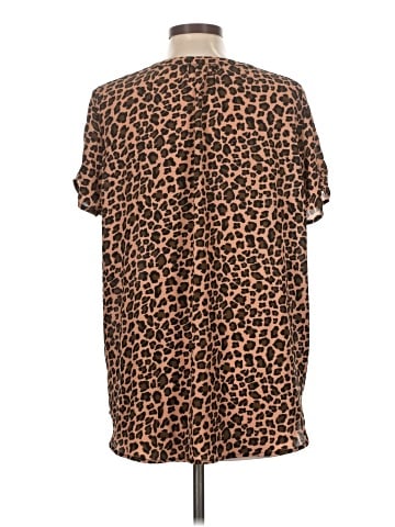 Pleione Short Sleeve Blouse (view 2)