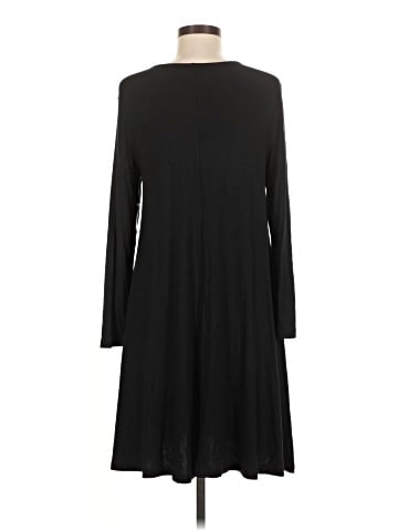 Old Navy Casual Dress (view 2)