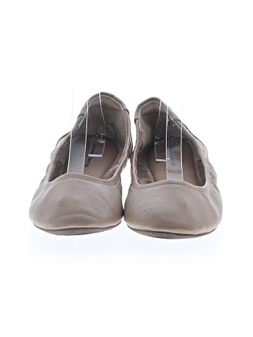 Amazon Essentials Flats (view 2)