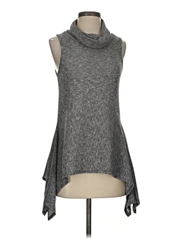 Sweet Claire Sleeveless Top (view 1)