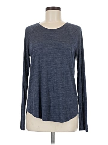 Vince. Long Sleeve Top (view 1)