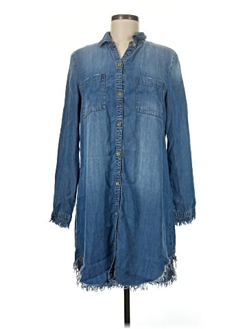Chelsea & Theodore Casual Dress (view 1)