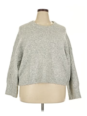 Abercrombie & Fitch Pullover Sweater (view 1)