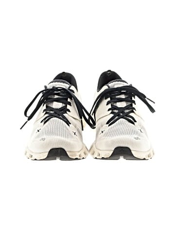 On Cloud Sneakers (view 2)