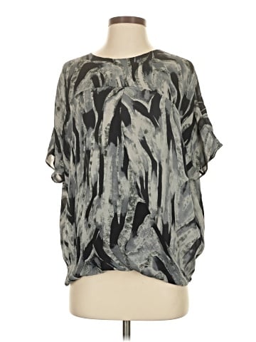 Poleci Short Sleeve Blouse (view 1)