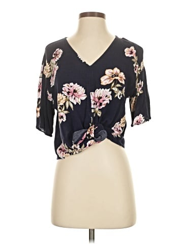 LUQ Short Sleeve Blouse (view 1)