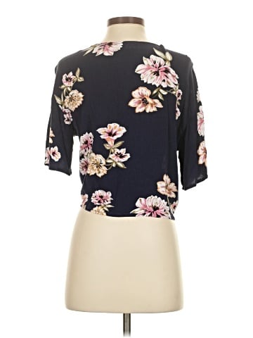 LUQ Short Sleeve Blouse (view 2)