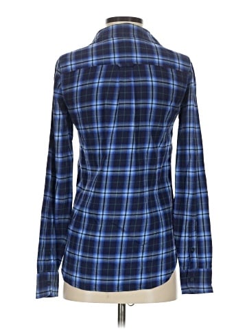 Delia's Long Sleeve Button-Down Shirt (view 2)