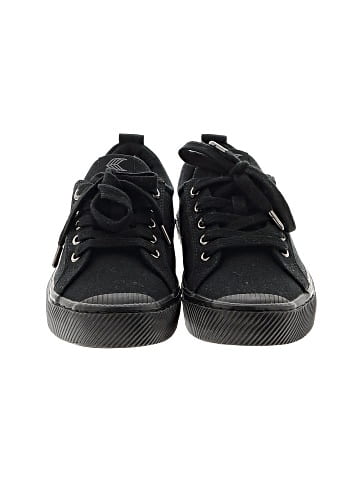 Cariuma Sneakers (view 2)