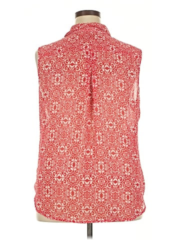 Liz Claiborne Sleeveless Button-Down Shirt (view 2)