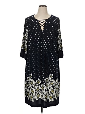 Sandra Darren Casual Dress (view 1)