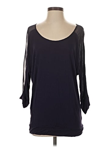 Outback Red 3/4 Sleeve Top (view 1)