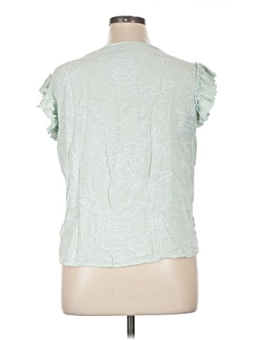 Liv Short Sleeve Top (view 2)