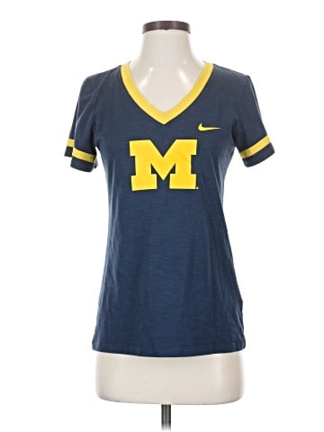 Nike Short Sleeve T-Shirt (view 1)