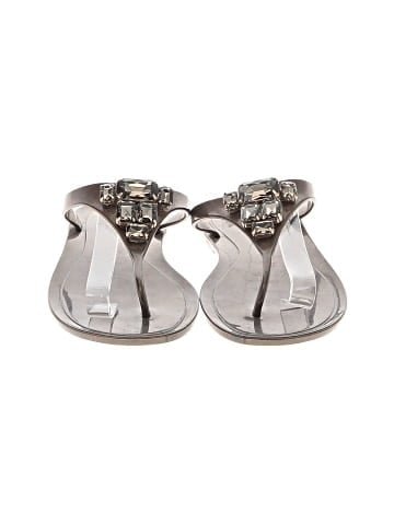 Vince Camuto Flip Flops (view 2)