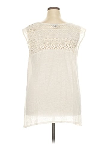 a.n.a. A New Approach Sleeveless T-Shirt (view 2)