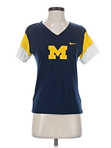 Nike Short Sleeve T-Shirt (view 1)