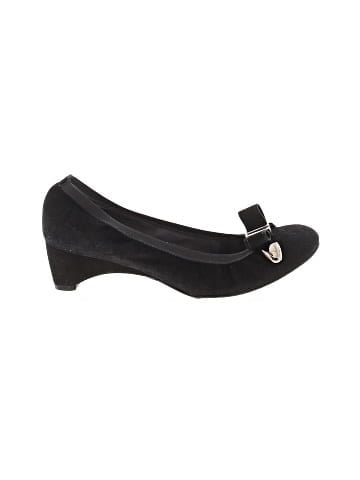 Stuart Weitzman Heels (view 1)