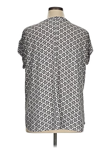 Kim & Cami Short Sleeve T-Shirt (view 2)