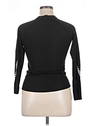 Helly Hansen Long Sleeve Turtleneck (view 2)