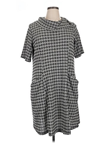 Signature by Robbie Bee Casual Dress (view 1)