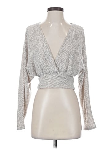 Urban Outfitters Long Sleeve T-Shirt (view 1)