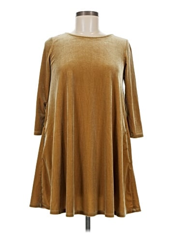 Agnes & Dora Casual Dress (view 1)