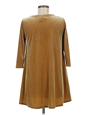 Agnes & Dora Casual Dress (view 2)