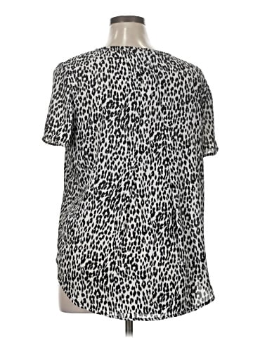 Chelsea & Theodore Short Sleeve Blouse (view 2)