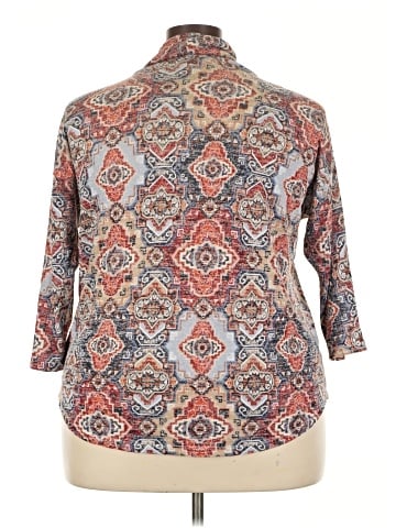Signature Studio 3/4 Sleeve T-Shirt (view 2)