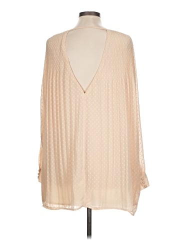 Kimchi Blue 3/4 Sleeve Blouse (view 2)