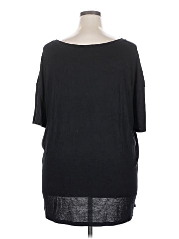 Caslon Short Sleeve T-Shirt (view 2)