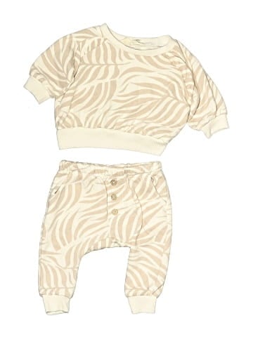 Jessica Simpson Short Sleeve Outfit (view 1)