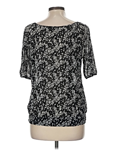 The Limited Short Sleeve Top (view 2)
