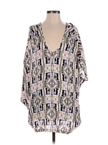 Victoria's Secret 3/4 Sleeve Blouse (view 1)