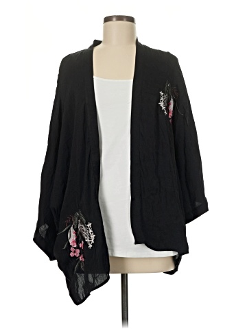 Kendall & Kylie Kimono (view 1)