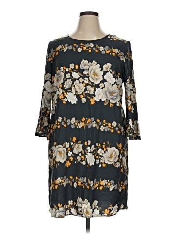 Old Navy Casual Dress (view 1)