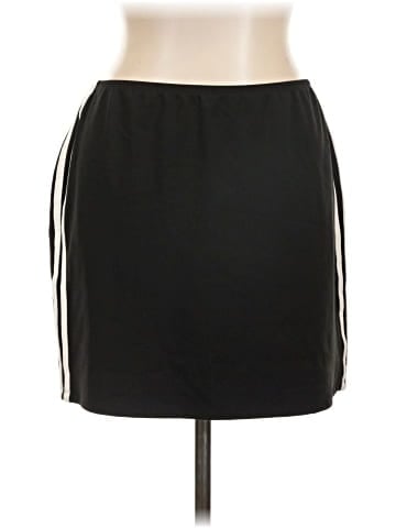 No Boundaries Casual Skirt (view 1)